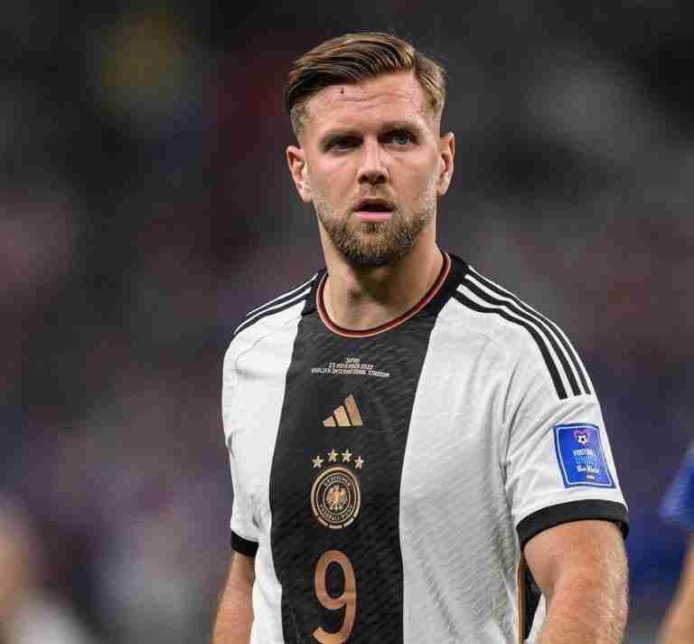 Fullkrug Milan cambio modulo