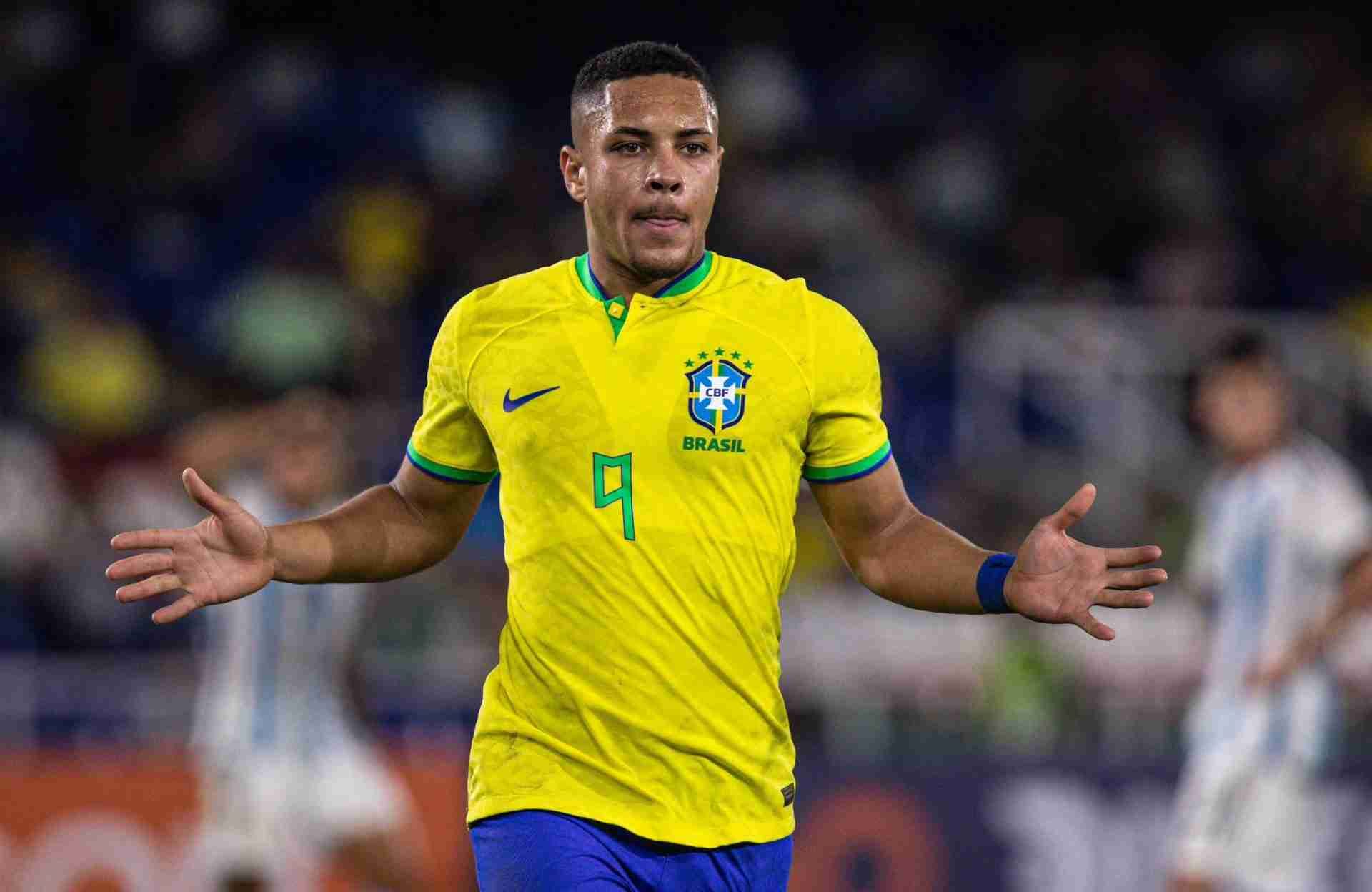 Vitor Roque