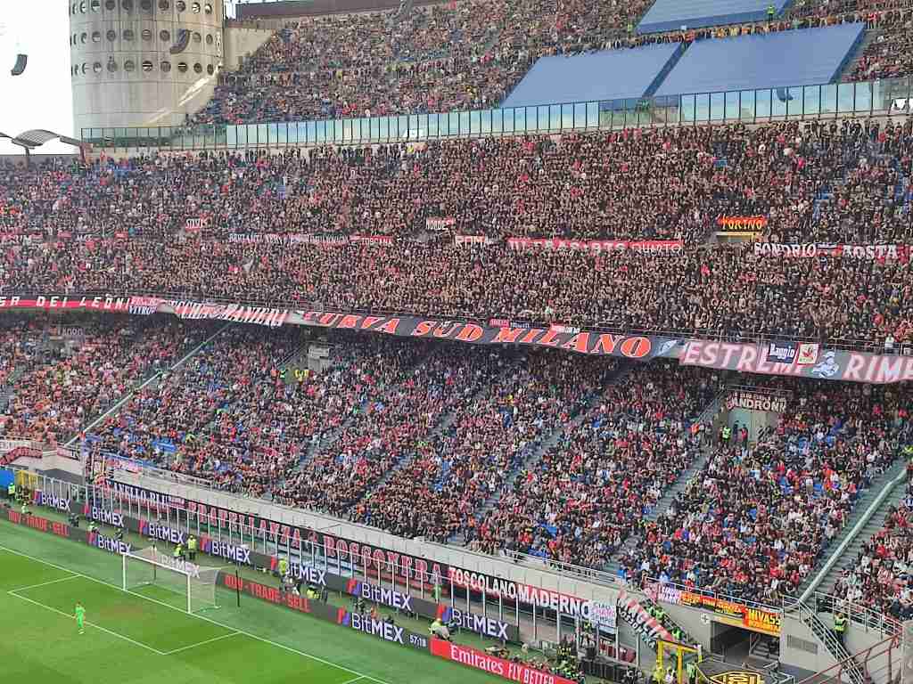 Milan tifosi Curva Sud - Alessandro C