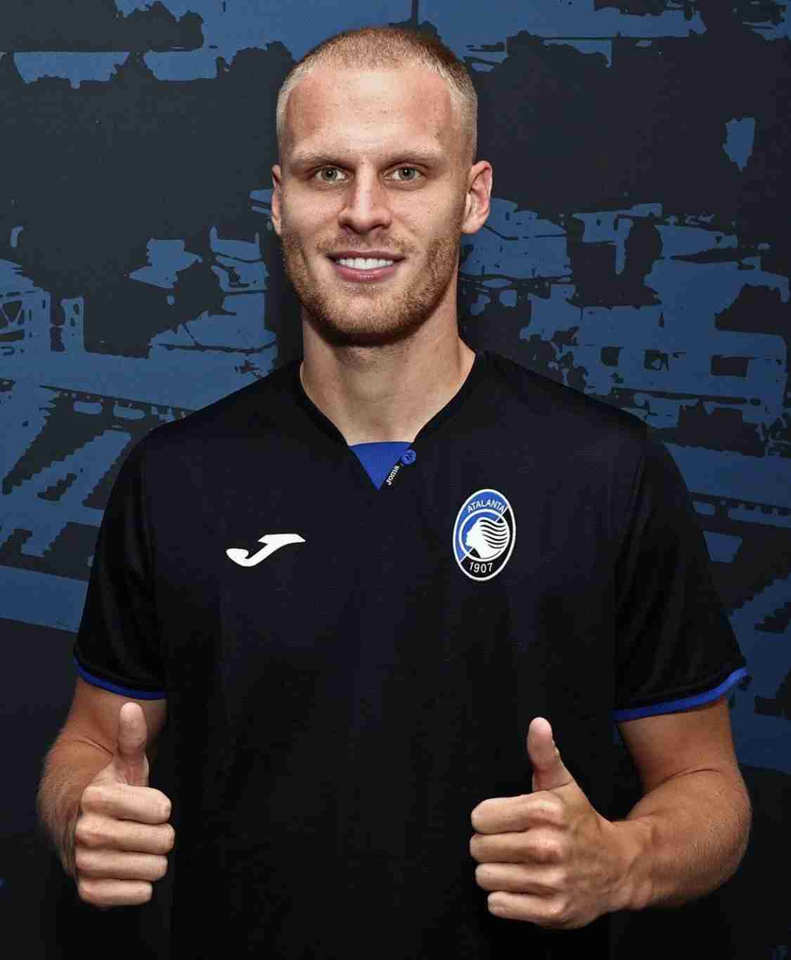 Mitchel Bakker