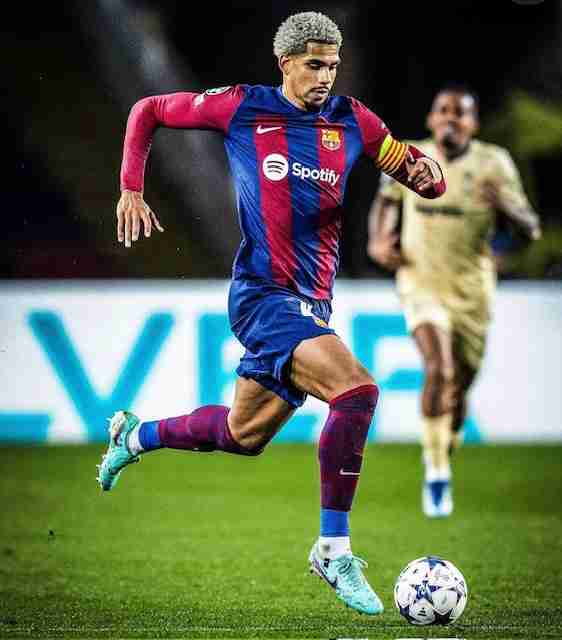 Araujo Barcellona gennaio