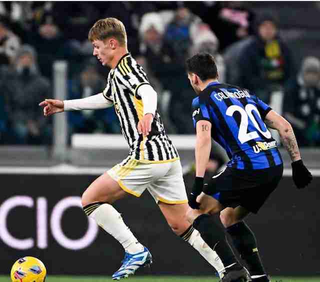 Nicolussi Caviglia Salernitana