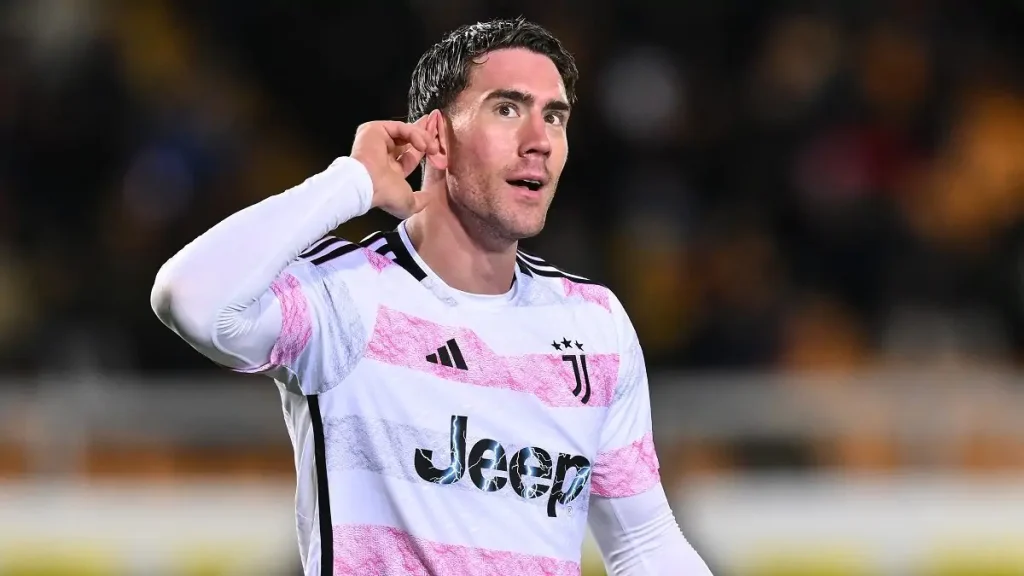 Vlahovic Juve permanenza