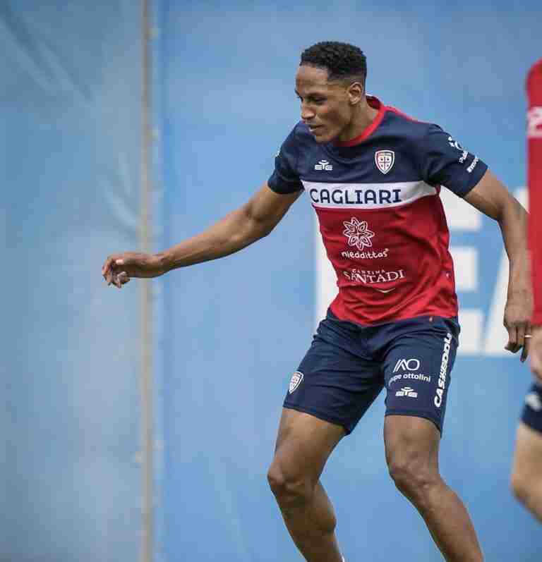 Mina Cagliari rinnovo