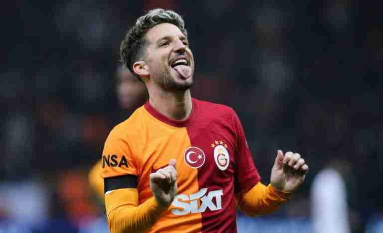 Dries Mertens addio al calcio