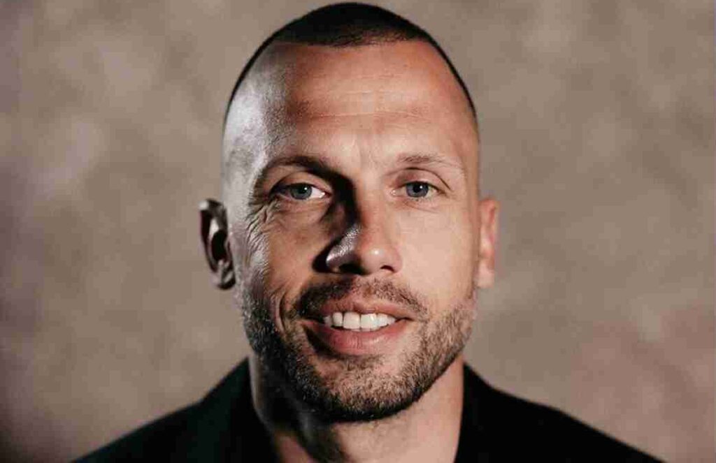 Heitinga Ajax ufficiale