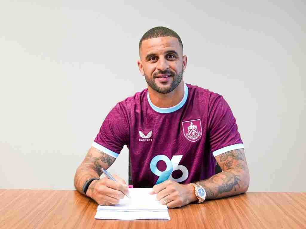 Walker Burnley ufficiale